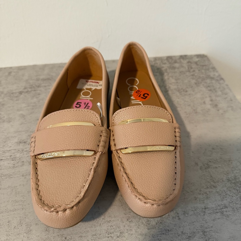 Cream Calvin Klein Loafers Size 5.5 Women